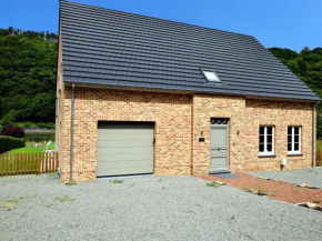  Modern Holiday Home in Hastiere near Forest  Астьер-Пар-Дела